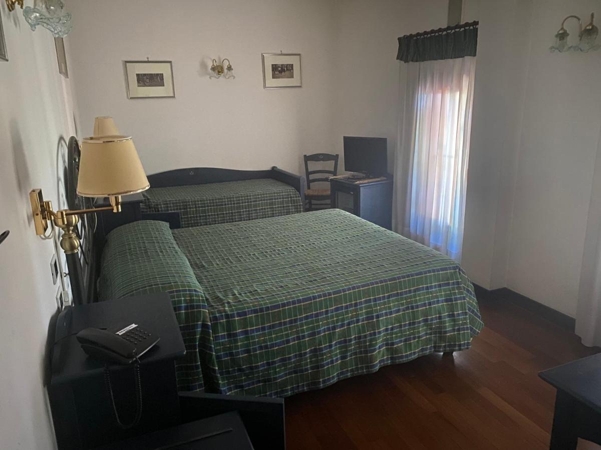Albergo La Bersagliera Noventa di Piave Buitenkant foto
